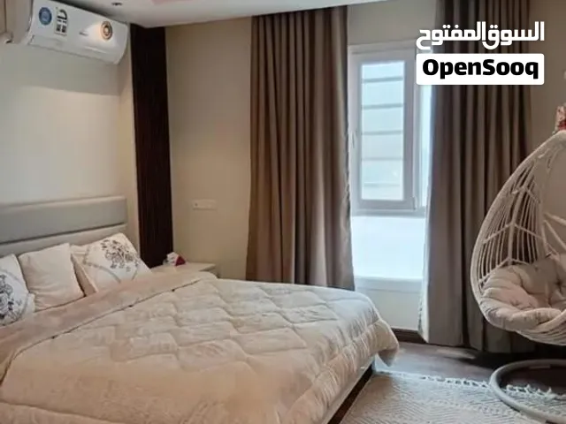 شقه مؤثثه بالكامل في المعبيله السادسه