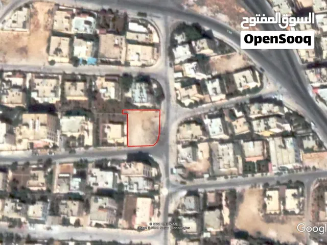 ارض سكنية  مميزة للبيع من المالك مباشرة الزرقاء/الزواهره مساحة كبيرة 793م2 على شارعين