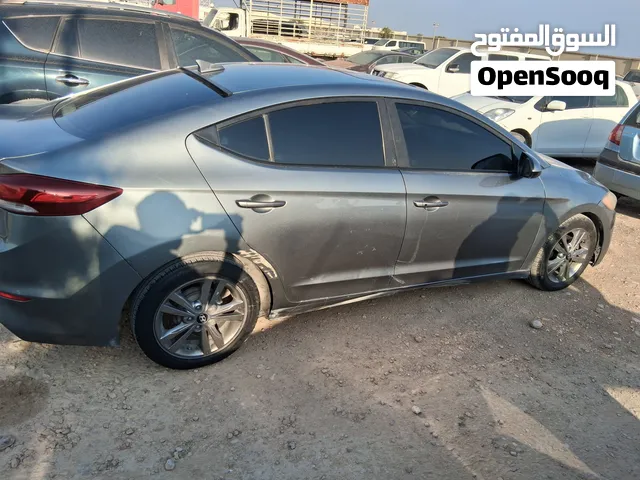 بيع هيونداي بمبلغ الف وتسع ميه