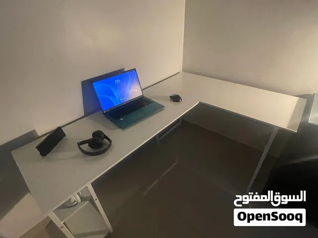 طاولة مكتب مع ارفف 160x110x72x50 office desk with shelves