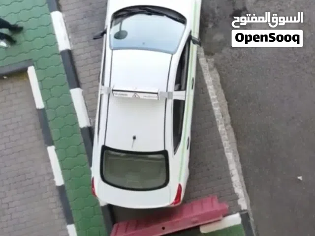 تعليم قيادة السيارات