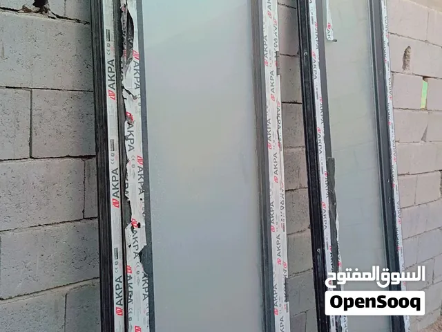 السلام عليكم  ابواب المنيوم مال حمامات درجه اولى G60 مقطع 8 ملم أفضل نوعيه المنيوم التفاصيل بالوصف