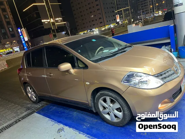 Nissan tida