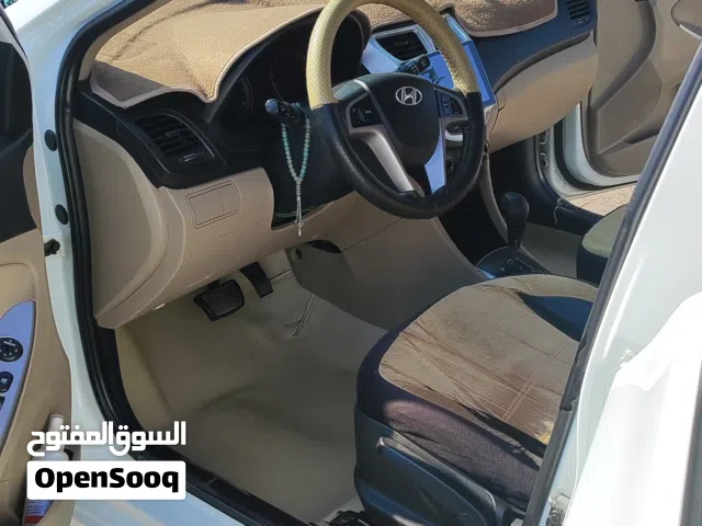 للبيع هونداي اكسنت وارد خليجي موديل 16 بصره مكفول فقط دعاميه الاماميه تبديل... تم بيع السياره شكرا