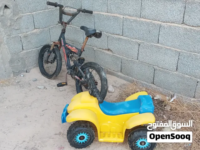 دراجة هوائية ومعاها سيارة أطفال السعر 60دينار