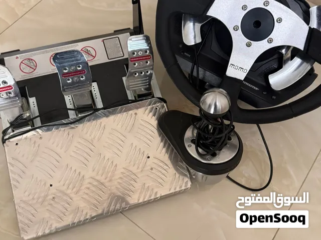 دركسون من شركة thrustmaster نوع t500rs معا قير شغال بدون مشكال يشتغل على كل العاب السيارات تقريباً