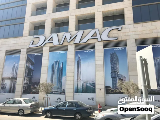 معرض فاخر للبيع في البوليفارد  بعائد استثماري : الرقم المرجعي : 3958