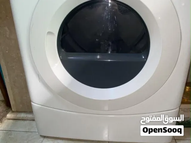 مجفف ملابس ماركة AMANA