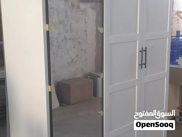 خزائن ملابس خشب لامنيت 18م الون حسب الطلب كفاله 5سنوات