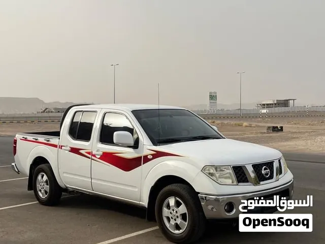 نيسان نافارا 2014