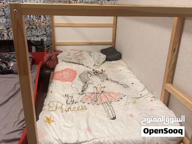 سرير ايكيا خشب