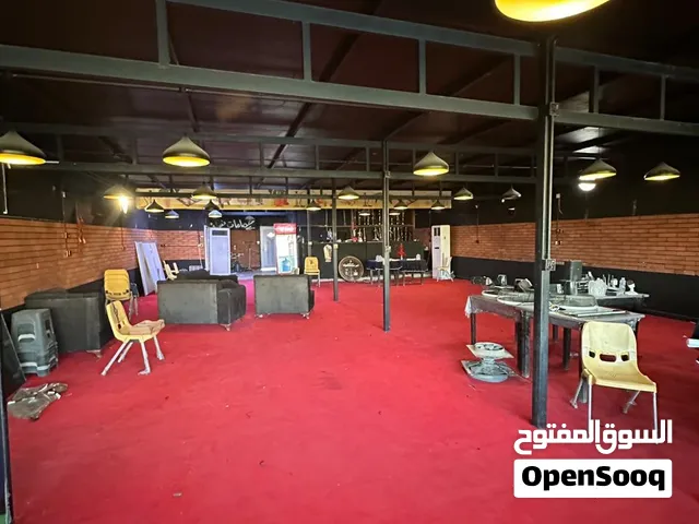 موقع مميز طابق ثاني للايجار مساحه مميزه