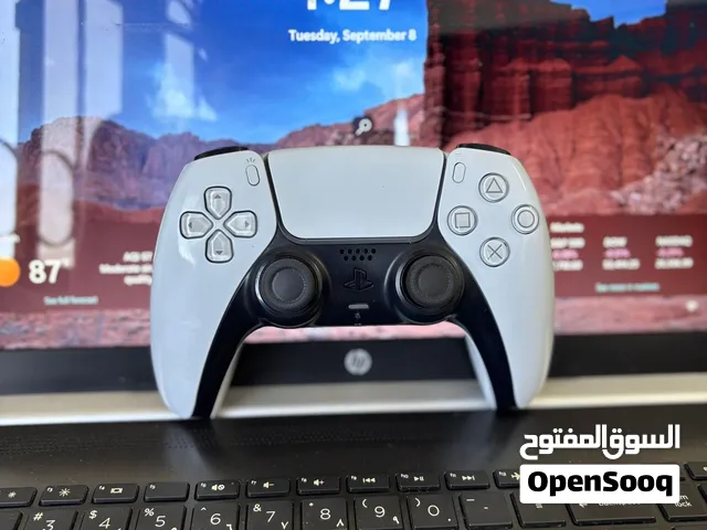 ايدين بلايستيشن 5 اصلي بوضع ممتاز