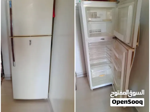 النوع: HUDSON ـالحجم: وسط ــ الحاله: نظيفه جدا من الداخل والخارج مع المفتاح. ــ السعر : 48 الف