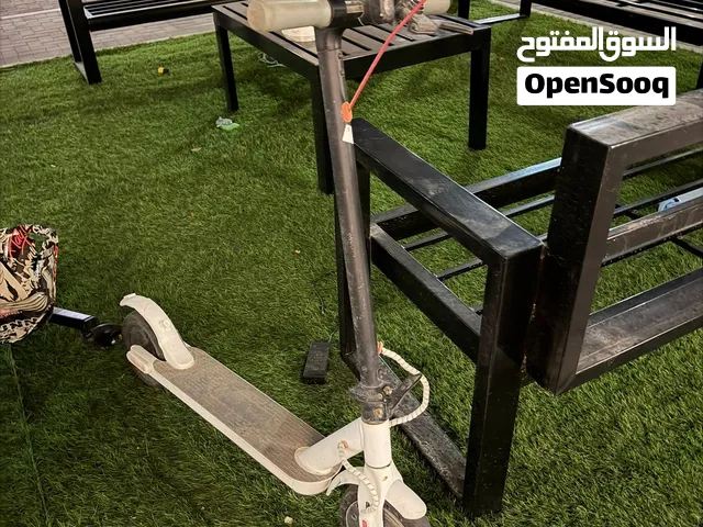 الاسكوتر مافي شي كل شي يديد بس كبيوتر خربان سعر 250