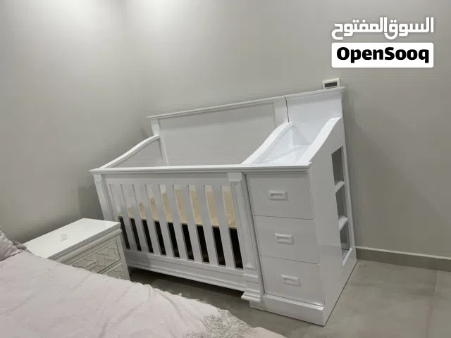 سرير اطفال