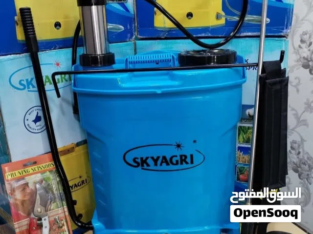 مضخة رش مبيدات و تعقيم على الشحن و اليدوي