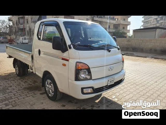 بورتر نقل اي شي داخل وخارج طرابلس للعلم .