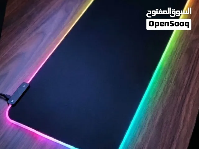 ماوس باد فيه اضاءه RGB