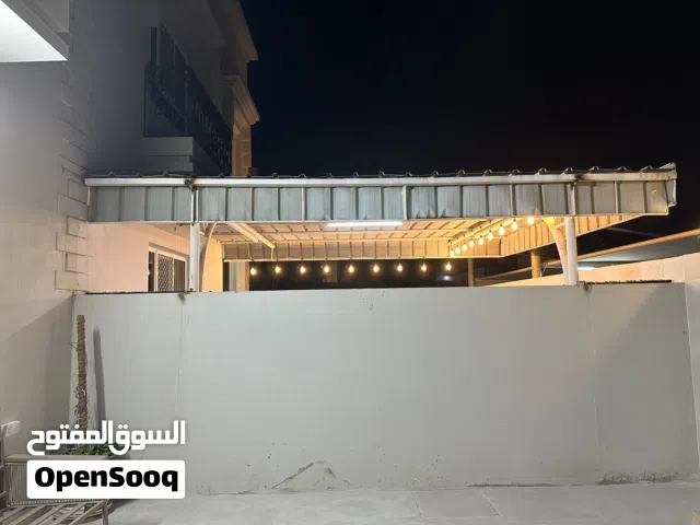 مظلة سيارات