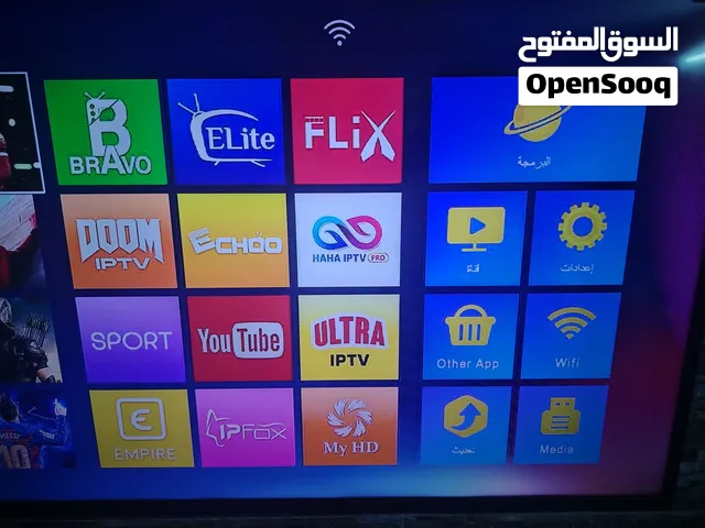 شاشه وناسه 58 فول hd وليس سمارت استخدام بسيط جدا مع القاعده وبيموت الاصلي شاشه نظيفه جدا ما شاء الله