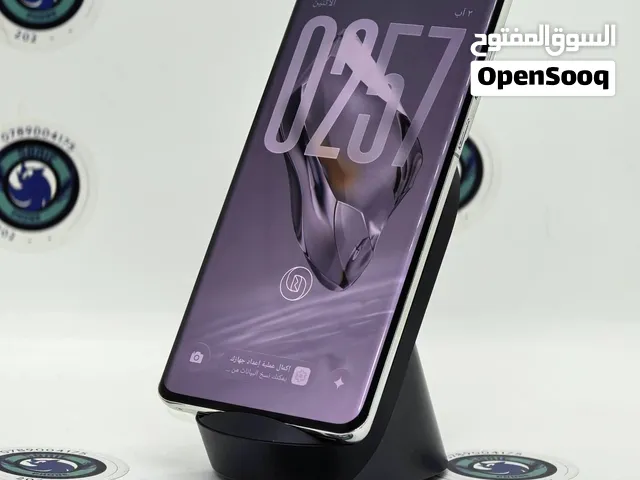للبيع وحش الأداء والتصوير OnePlus 12  مساحة 512G ورام 16G  حالة ممتازة كالجديد معه كفرين بدون ملحقات