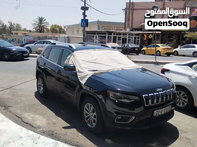 جيب شيروكي LUX السياره فور ويل 4x4 فول مواصفات موديل 2021 مكينه V6 سعرها 145 و بيها مجال