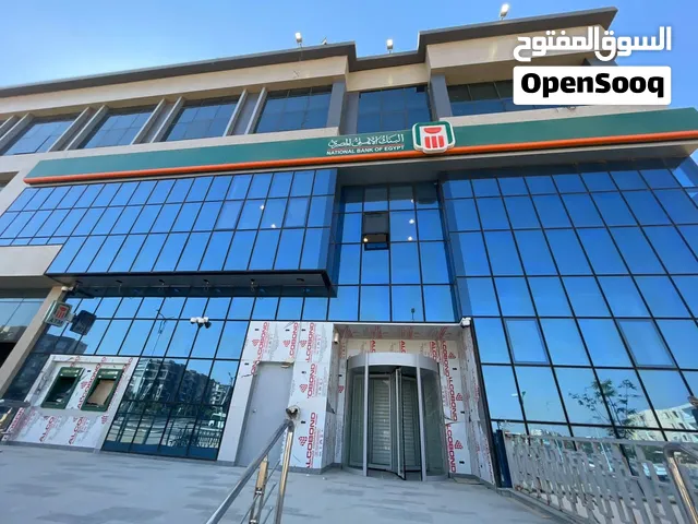 عيادة متشطبة استلام فورى بالتكييفات من المالك مباشر بدون عمولات