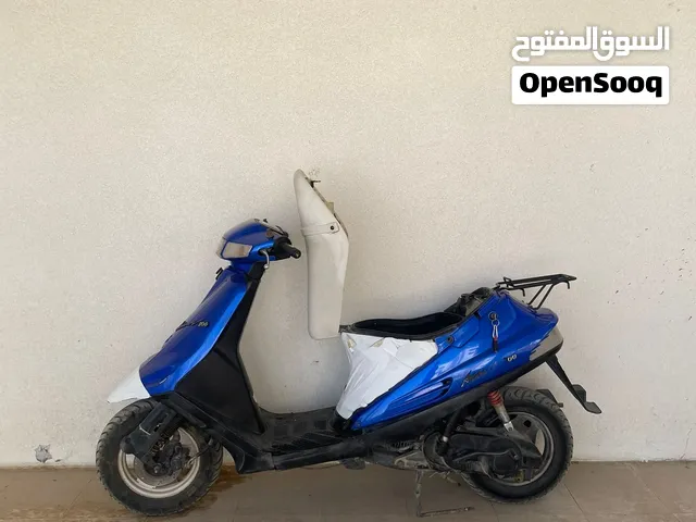 دراجه سيزوكي 100cc للبيع كل شي شغال عينك على الوصف