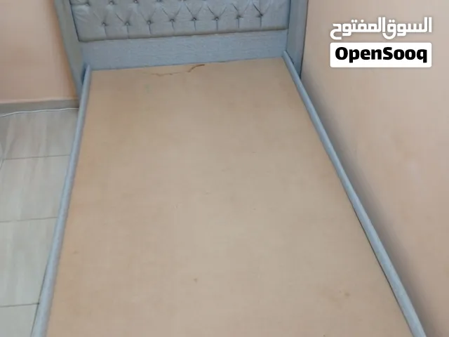 2 سرير بحاله ممتازه جدا home centre