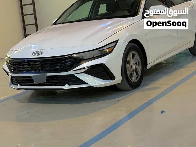 Hyundai Elantra SEL 2025