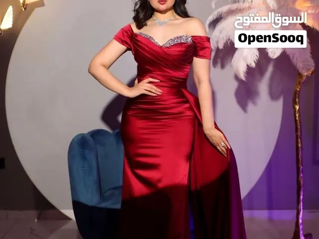 للبيع 300 شيكل نمرة ميديوم
