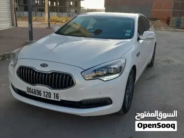 كيا كوريس الفاخرة