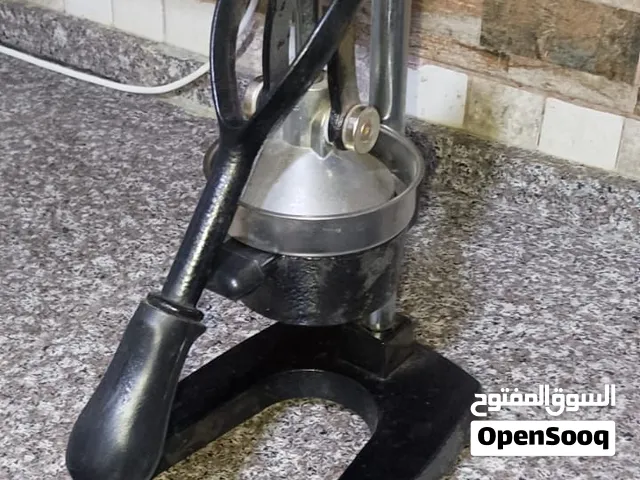 قابل للتفاوض عصّارة يدوية مميزة وقوية لعصر البرتقال والليمون والحمضيات – تصميم عملي وسهل الاستخدام