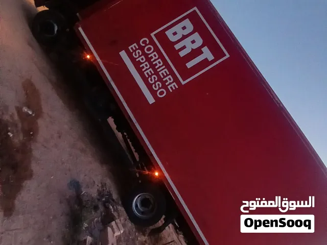 ريكاردو 6.5 متر  لنقل البضائع والاتات داخل وخارج طرابلس وكامل الجبل لغربي و مصراته الخمس زليتن سبها