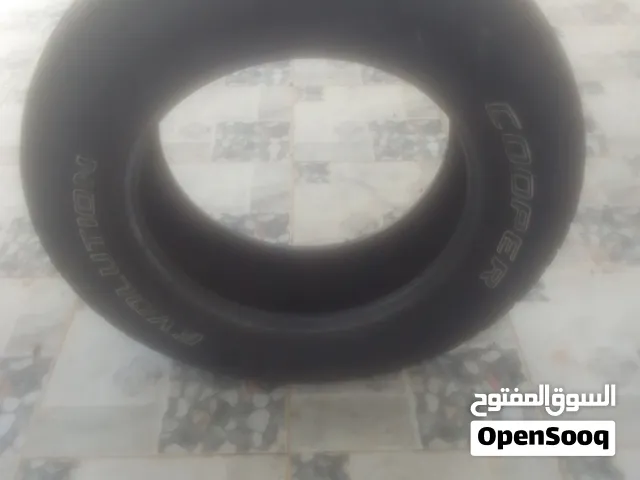 اطارات 17٫65٫235,,للبيع