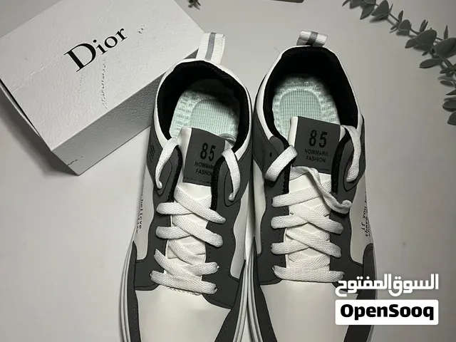 احذيه رجاليه شبابيه ممتازه للاستعمال اليومي المقاسات المتوفره ( 41-42-43 )