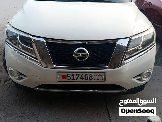 Used Nissan Pathfinder in Muharraq