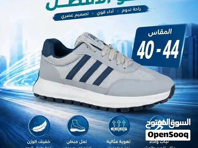 حذاء سبورت وزن ريشة