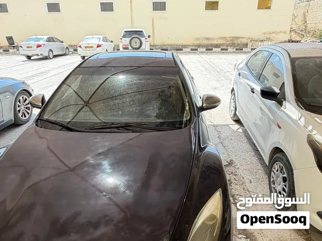 مازدا للبيع نظيف