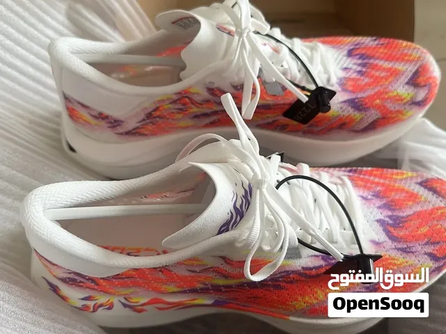 حذاء جري ومشي أنتا كاربون Anta C202 7 Carbon Plate - Size 43 (جديد)