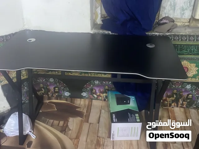 نوع الخشب MDF بشكل الكاربون فايبر  طول 120 عرض 60 ارتفاع 75
