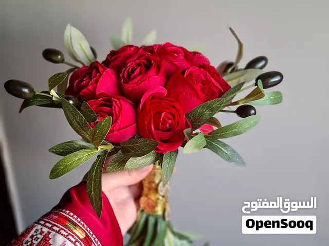 مسكة عروس حنة و زفاف /ملاحظة السعر يشمل التوصيل