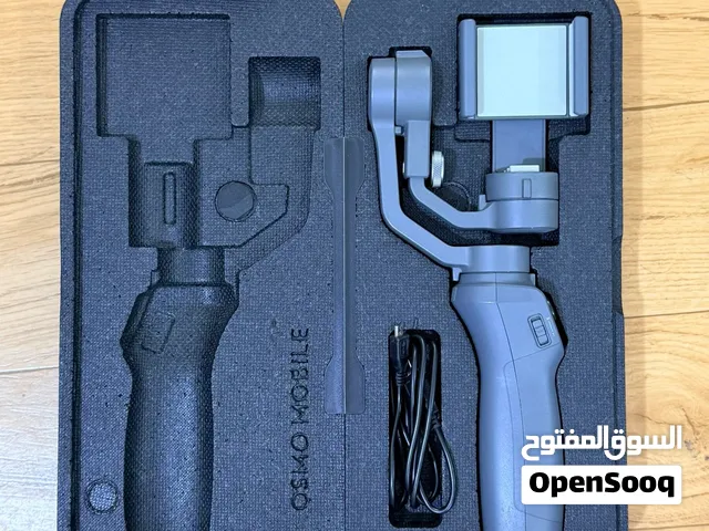 مانع اهتزاز (جمبل) DJI Osmo Mobile بحالة ممتازة جداً مع الملحقات