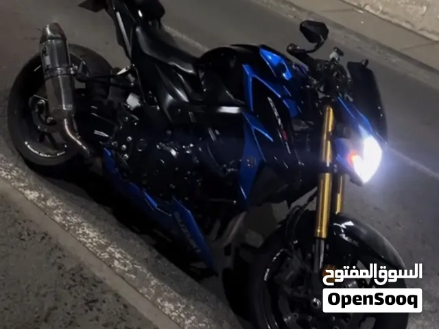 Suzuki Gsx-s750 - 2018 Engine Type: 749cc 4-stroke liquid-cooled DOHC inline-four