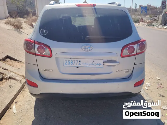هيواندي سنتافي 2012