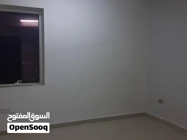 شقة متميزة سكني الخوض شارع مازون
