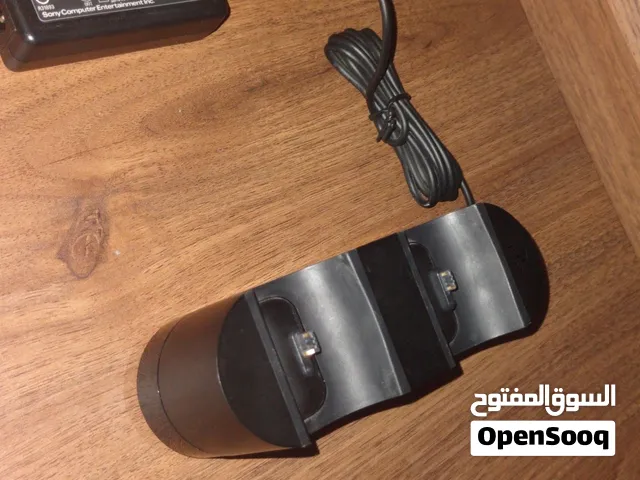 قاعدة شحن أصلية من سوني مخصصة لشحن وحدات تحكم ألعاب بلاي ستيشن 4 (Sony DualShock 4 Charging Station)