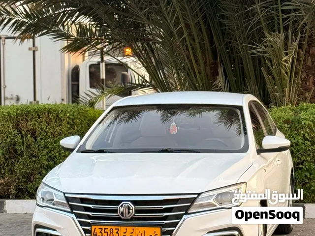 Used MG 5 Sedan 2021 GCC Specs with Apple CarPlay and Full Insurance