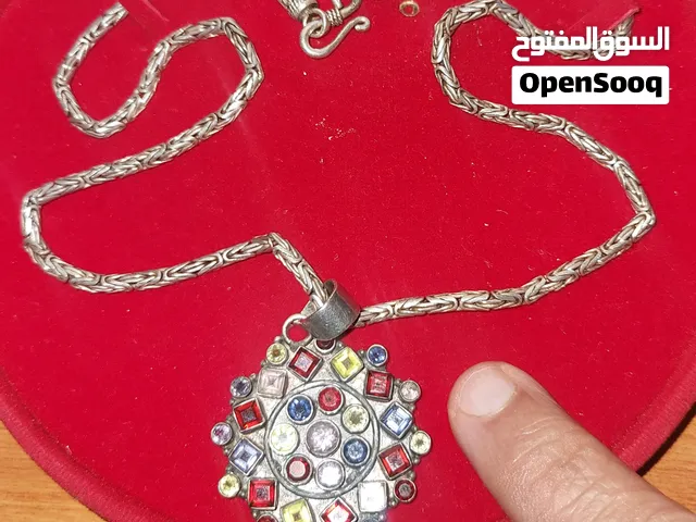 قلادتين نسائيه وحده عين النمر وحده فضه  عين النمر20 bd سلسه فقط20bd قلاده مرصعه احجار20bd